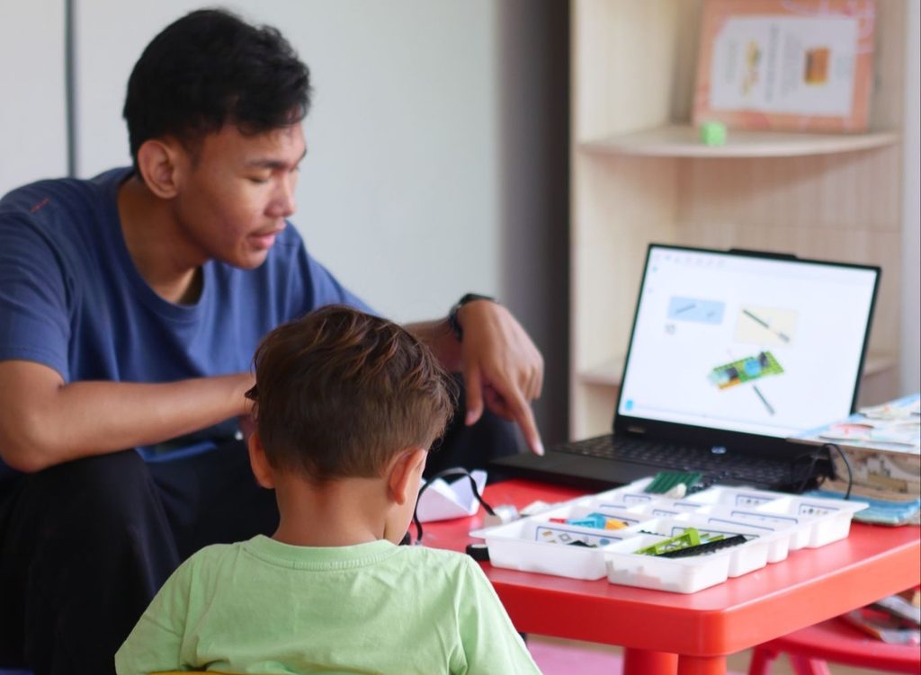 robotic classes in canggu